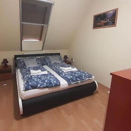 Elizabet Apartman a belvárosban Szarvas Esterno foto
