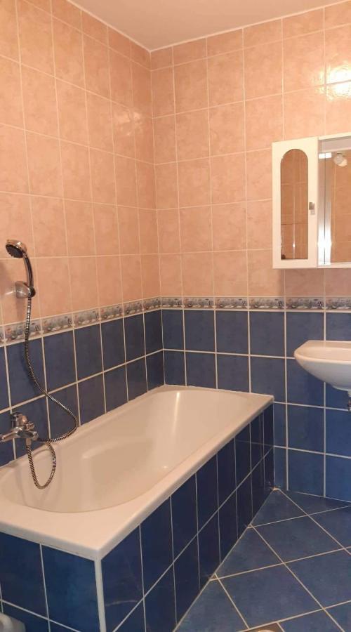 Elizabet Apartman a belvárosban Szarvas Esterno foto