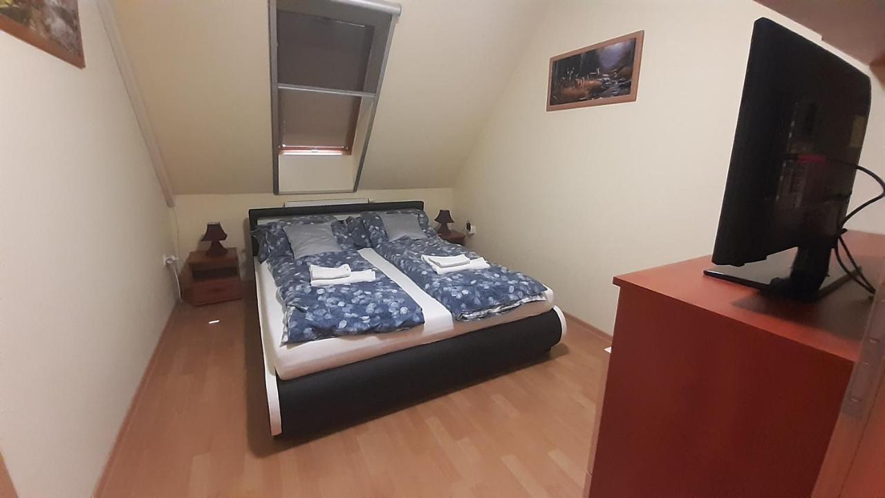 Elizabet Apartman a belvárosban Szarvas Esterno foto